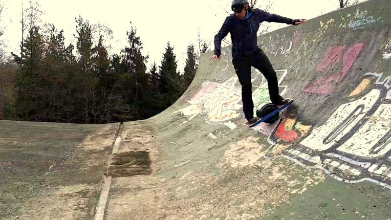 0_1459671052875_Halfpipe - riding down.jpg